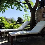 Gianna's Pelion Blue Escape By μρs